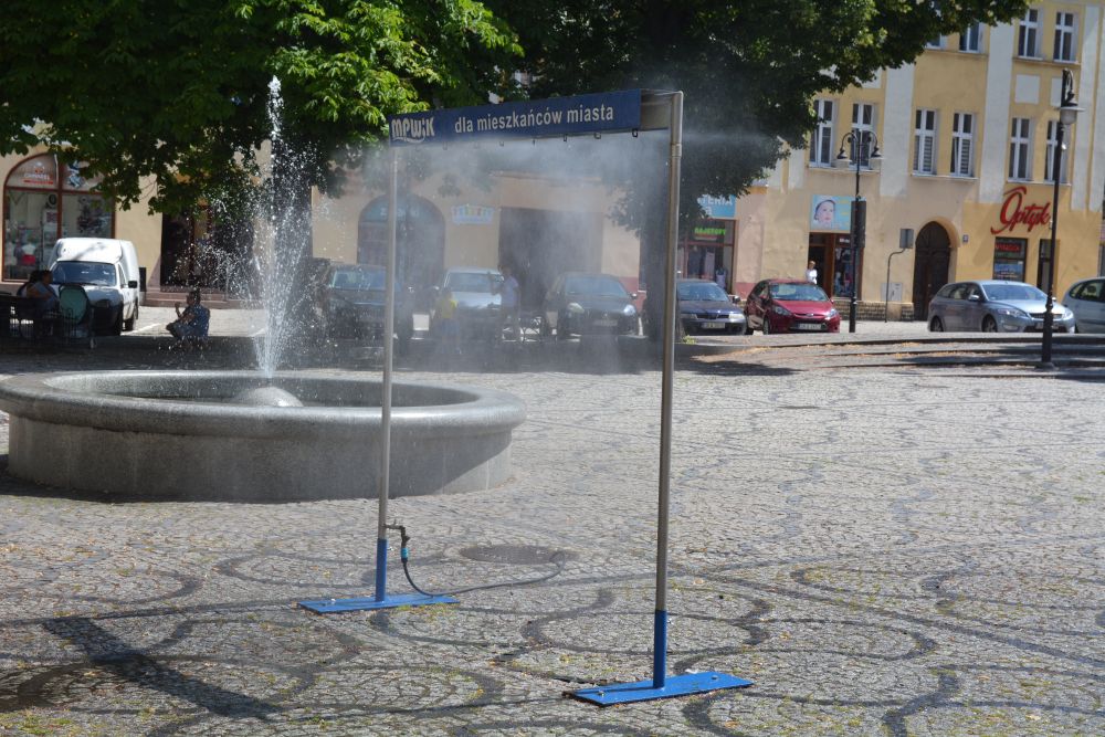 Kamienna Góra - rynek - kurtyna wodna